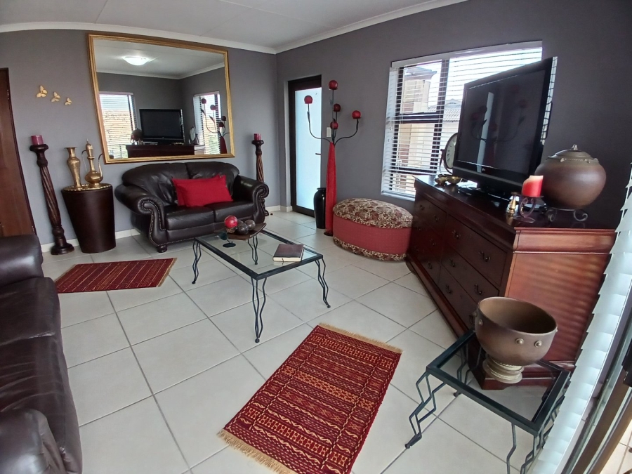3 Bedroom Property for Sale in Seemeeu Park Western Cape